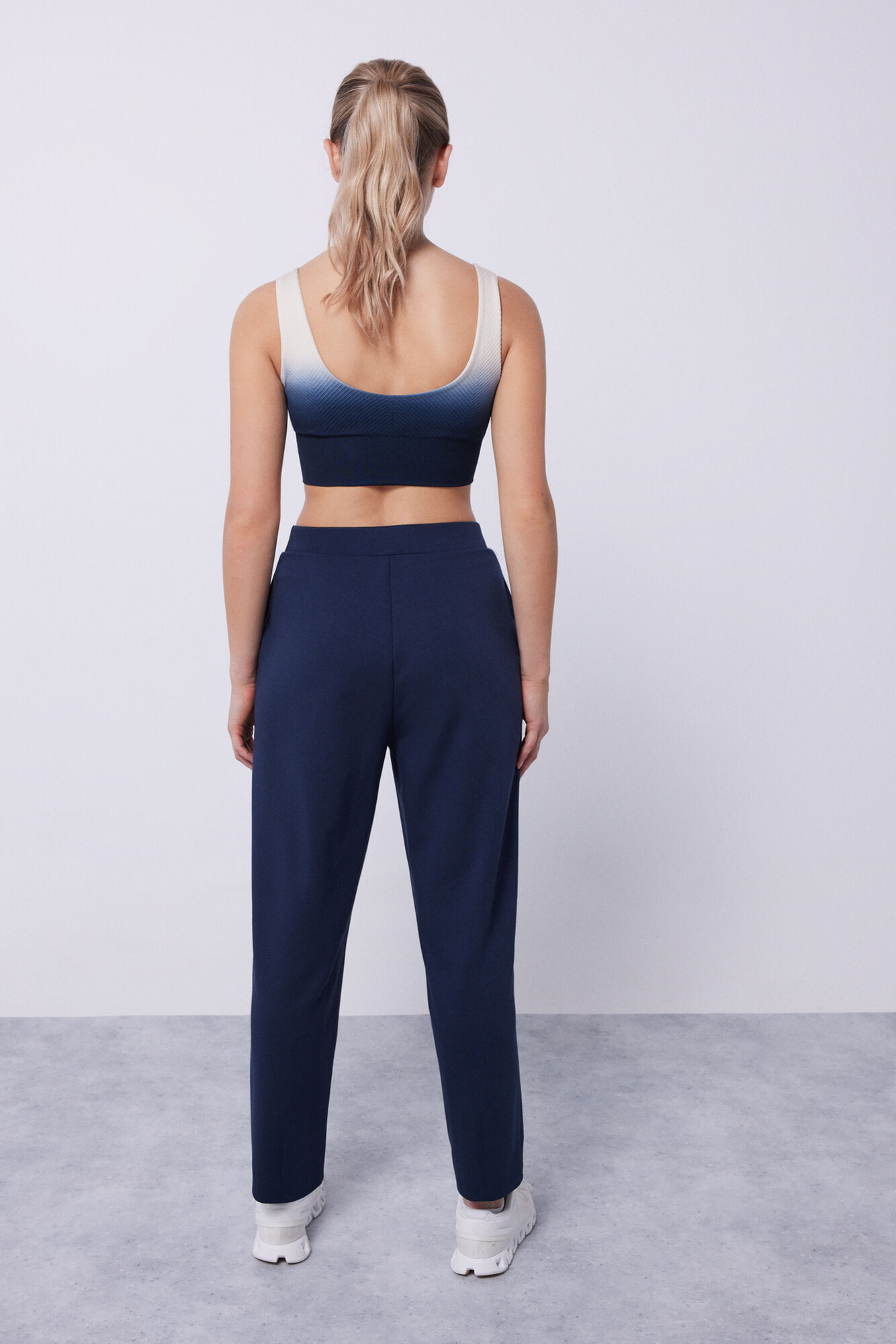 Calça jogger azul de toque macio