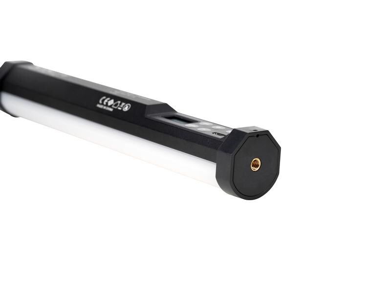 Nanlite Dauerlicht PavoTube II 6C Kompakte LED-Röhre mit RGBWW.