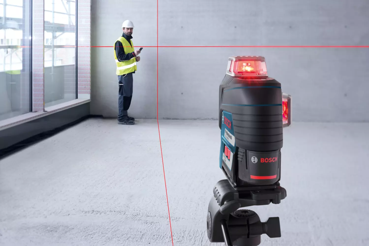 Bosch GLL 3-80 C 12V Li-Ion accu lijnlaser (4x 1,5-V-LR6 (AA))   BT150 statief