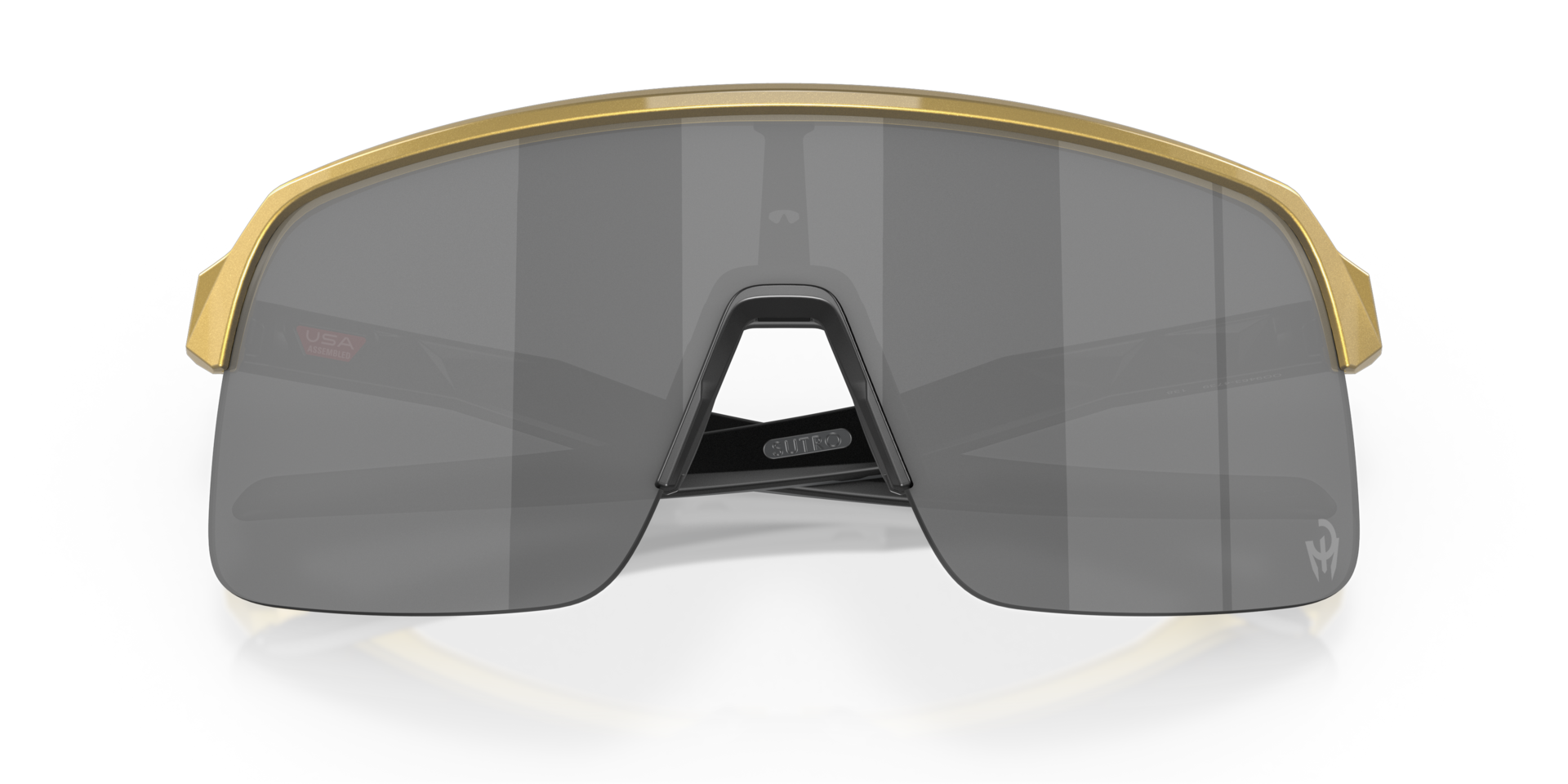 Oakley Sutro Lite PM Gold w/Prizm Black Gir syklister en modig og allsidig stil som passer både på og av sykkelen