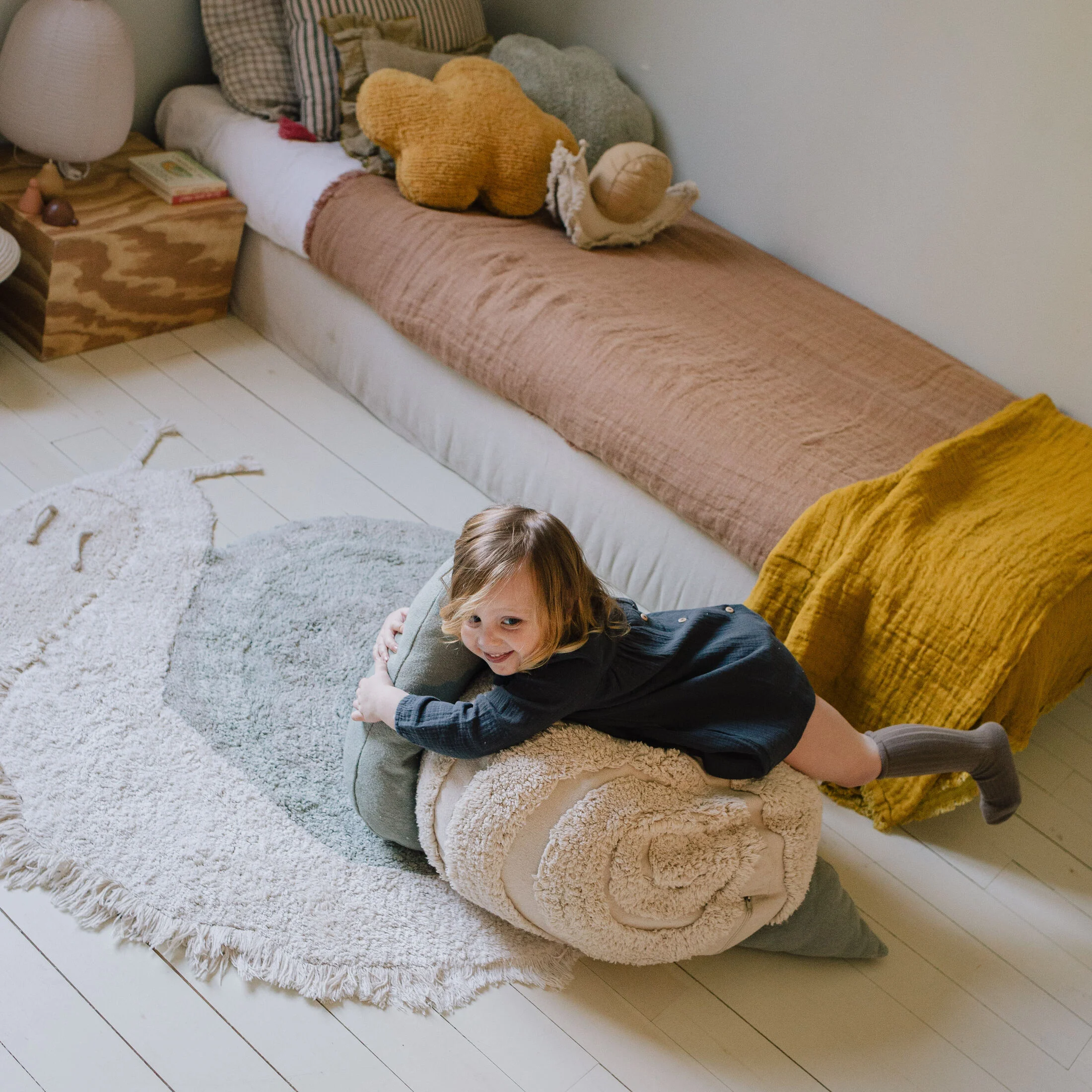 ANIMAL RUGS - Tapis ours lavable en coton | Bleu