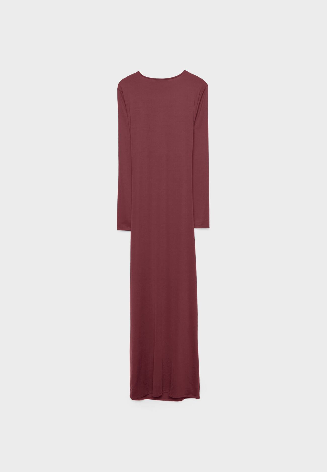 Vestido ajustado com detalhe franzido