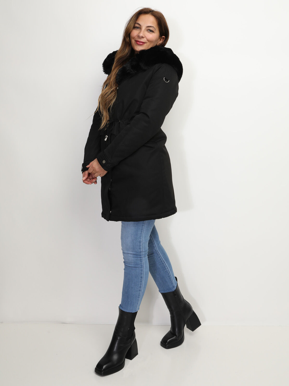 Manteau parka avec détails fausse fourrure- Noir