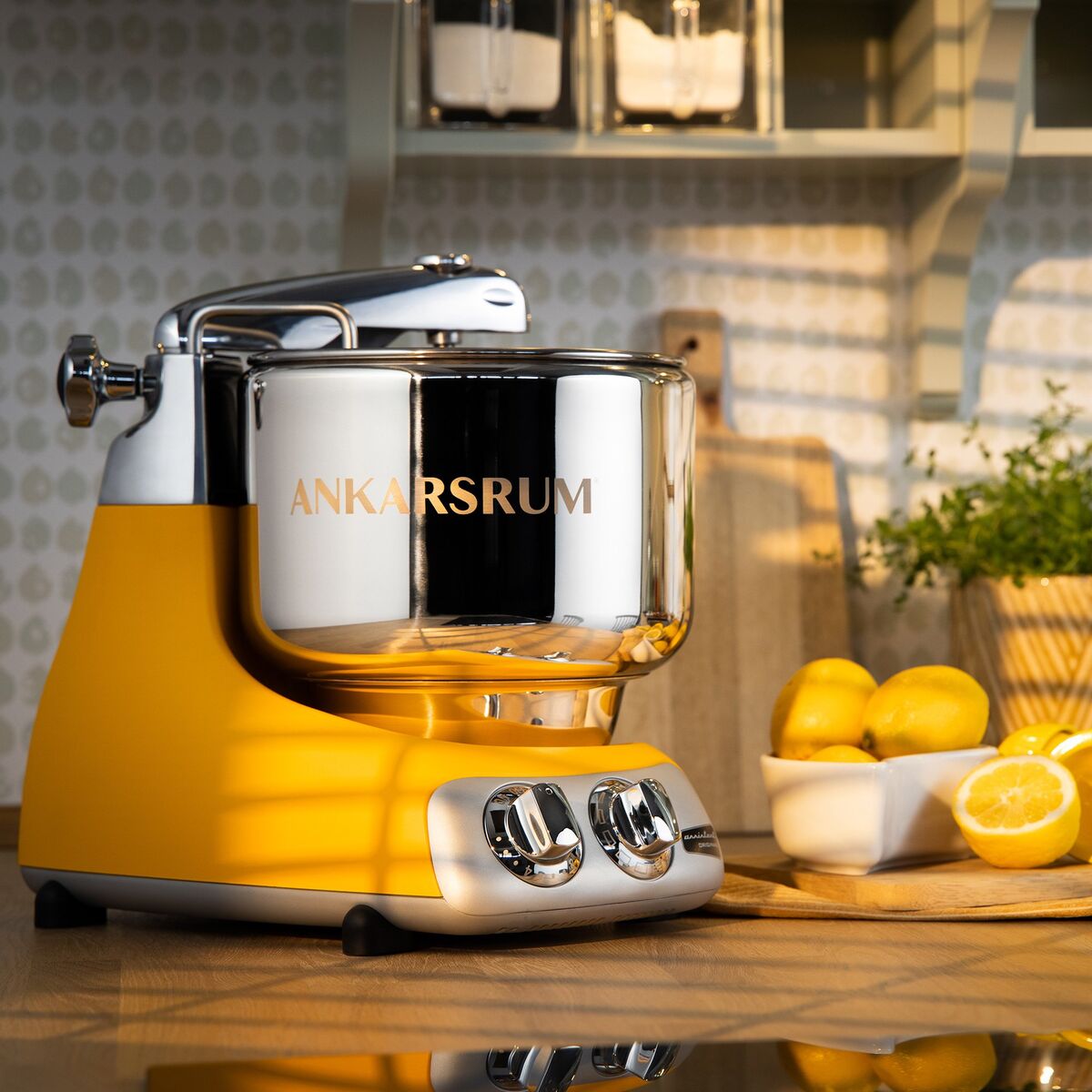 Assistent AKM 6230 Kjøkkenmaskin Sunbeam Yellow