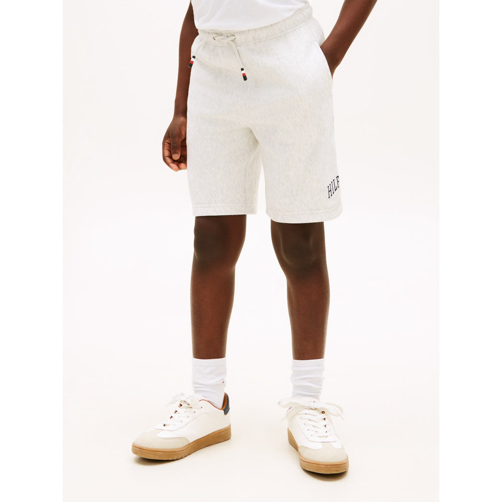 Køb Tommy Hilfiger Light Grey Heather Hilfiger Varsity Wide Sweatshort