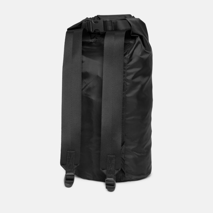 Mochila de viagem leve e unissex na cor preta.
