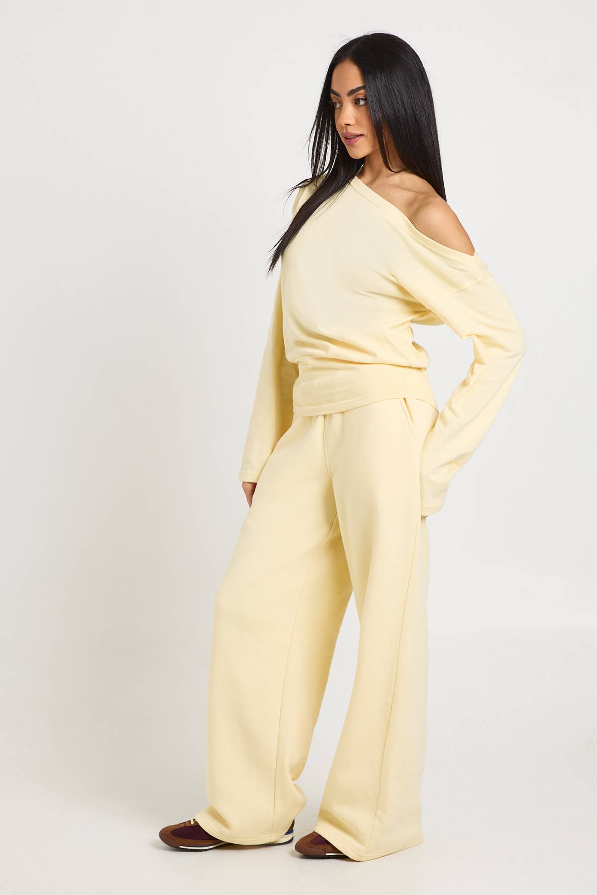 boohoo Ensemble de Jogging Taille Cintrée Épaules Dénudées Jambes Droites