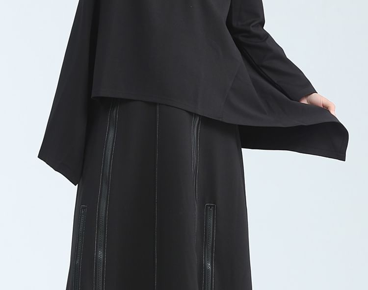 SIMPLE BLACK - Lange mouwen, mockneck, effen, asymmetrisch, oversized T-shirt