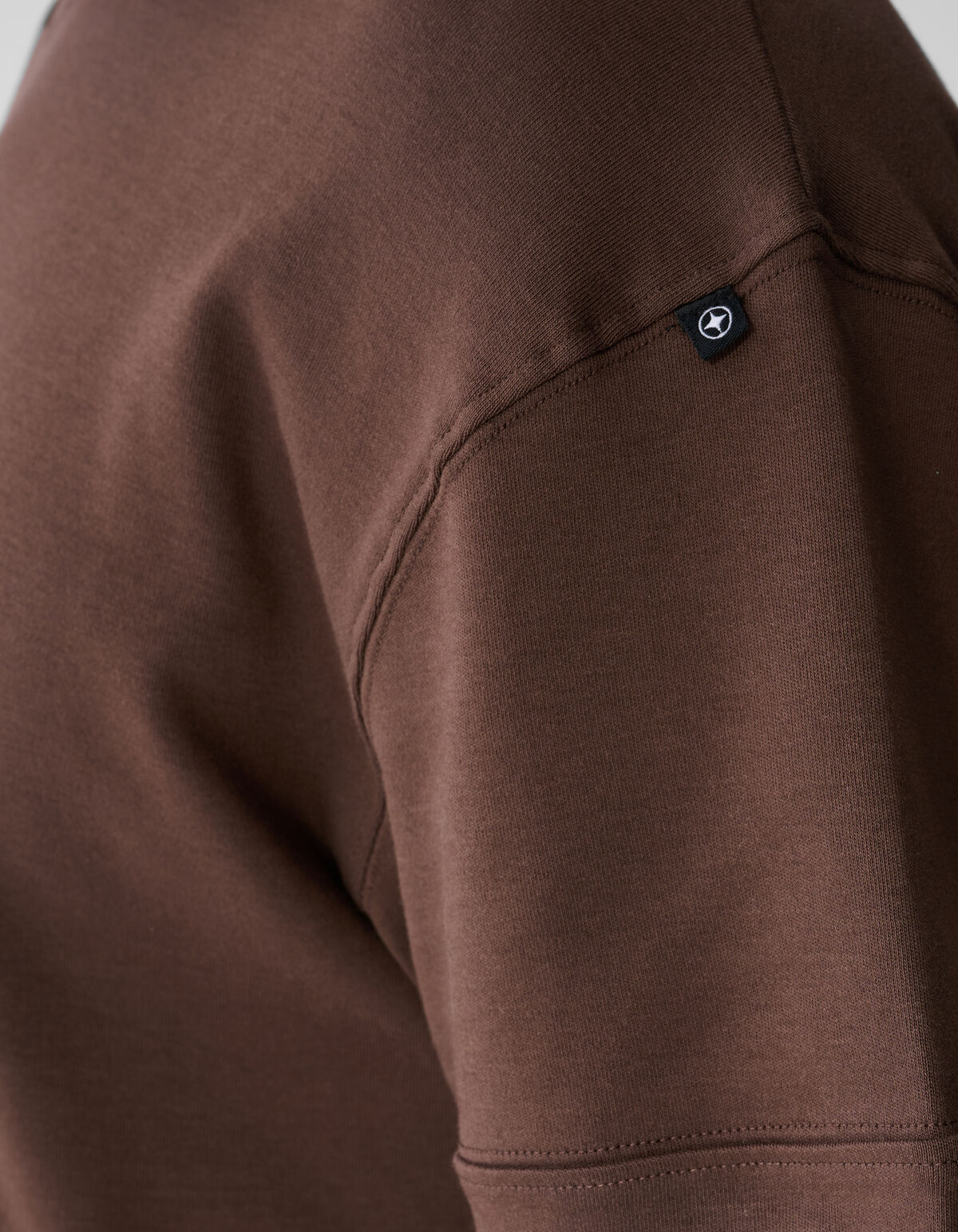 Minimalistisch T-shirt Donkerbruin