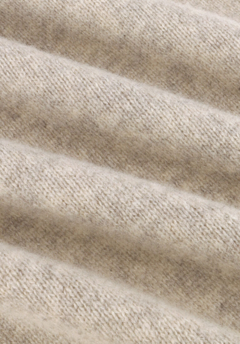 zand closed trui crew neck wide sleeve