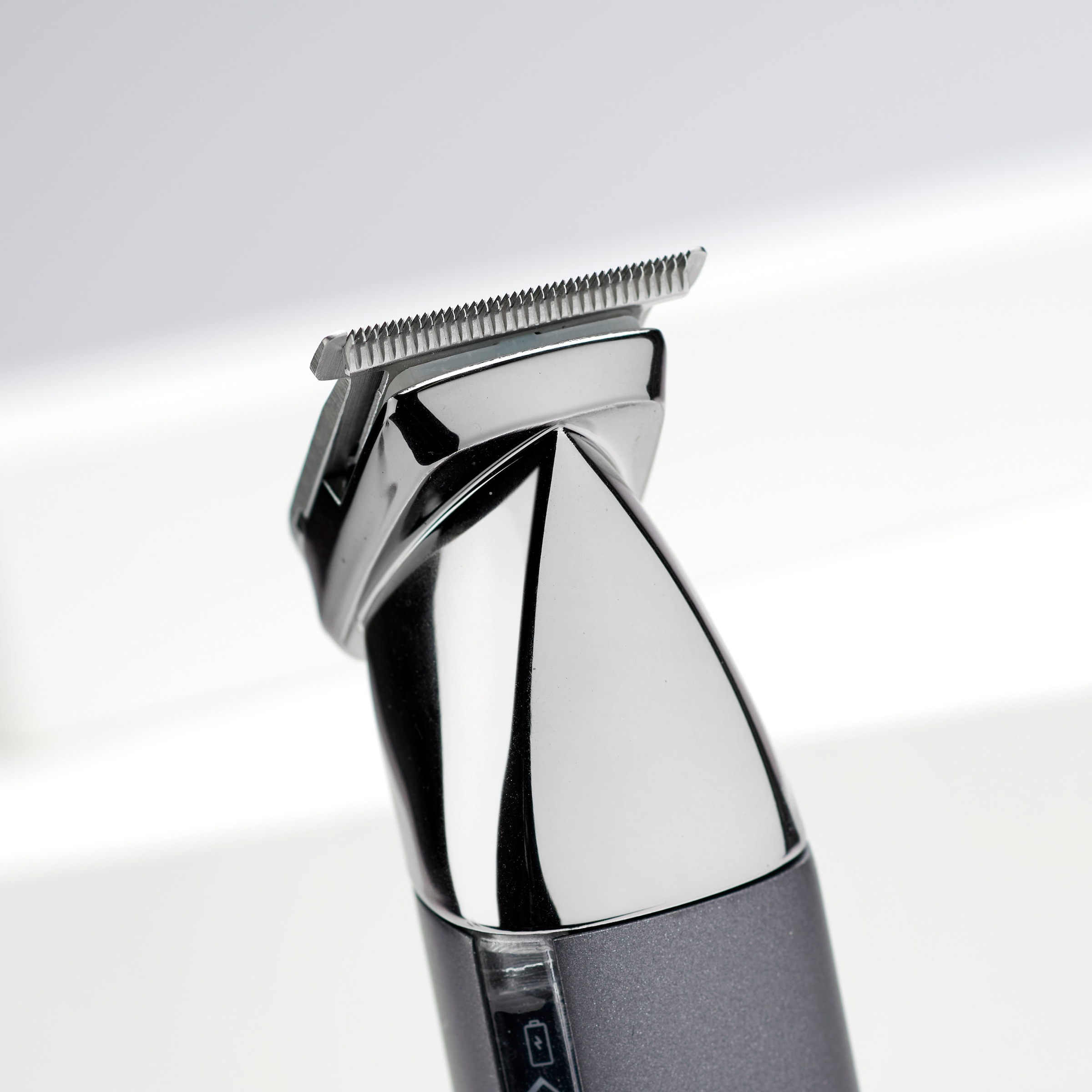 BaByliss Multifunktionstrimmer »Super-X Metal 15-in-1 Multi Trimmer« 4 Aufsätze