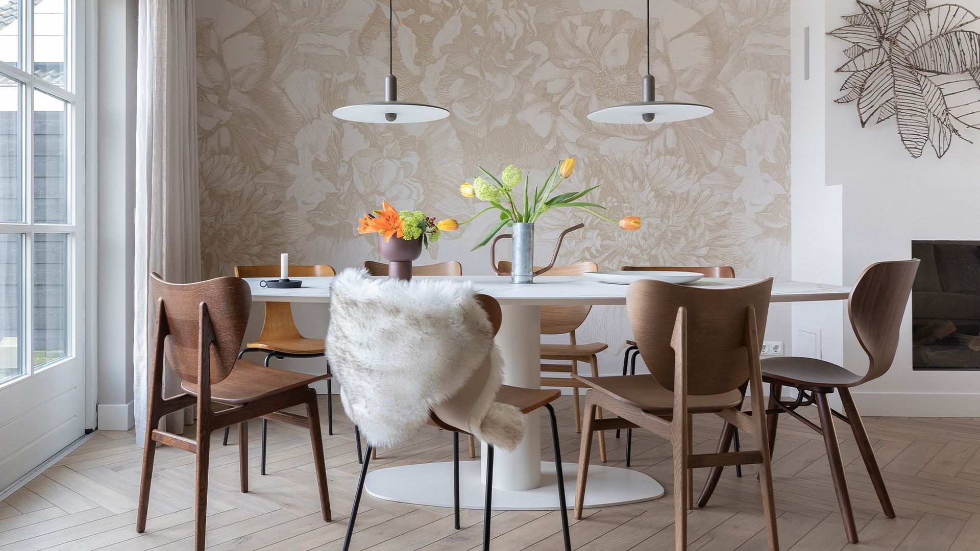 Metaform Orfis eettafel