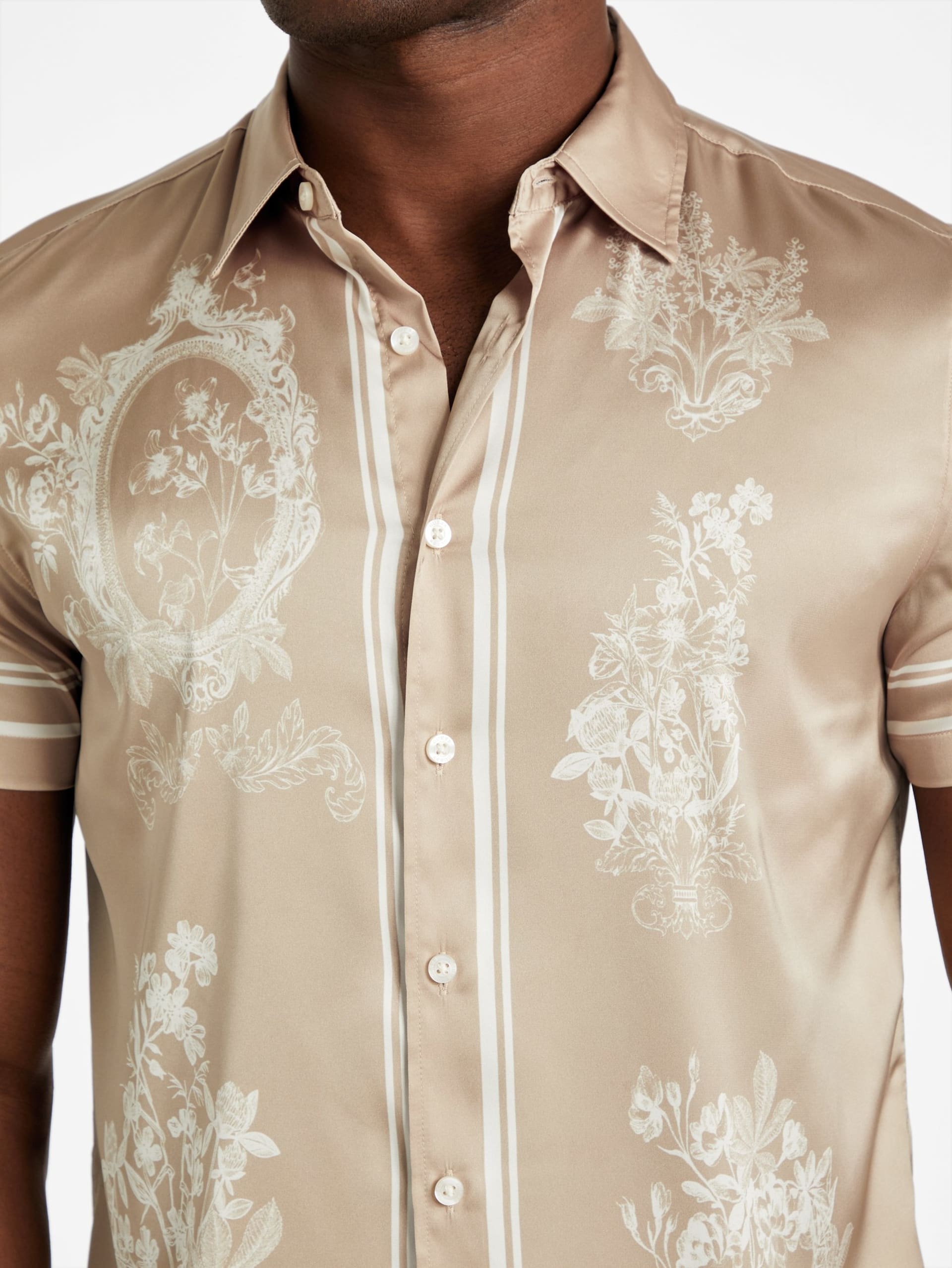 Camisa de cetim espelhado floral ecológico