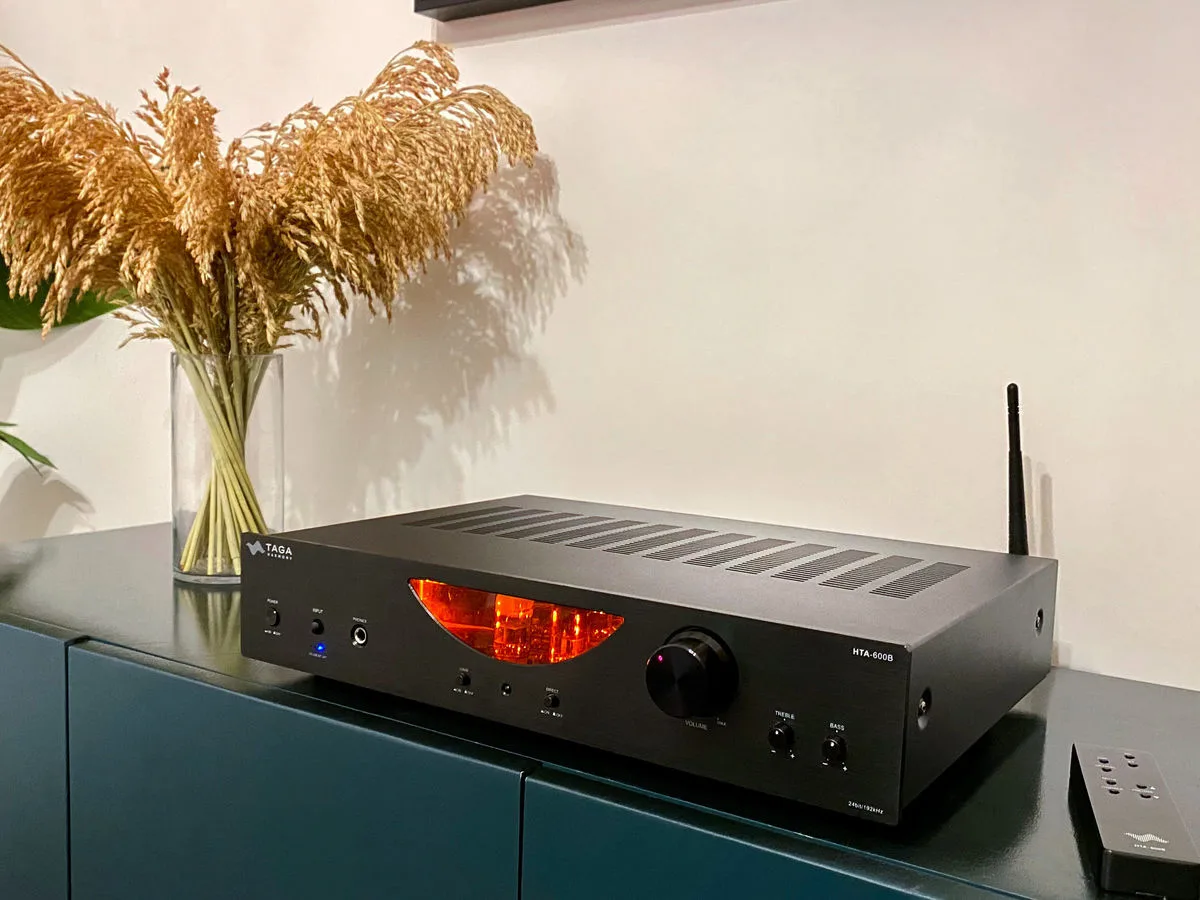 Taga Harmony HTA-600 Noir Amplis hi-fi stéréo