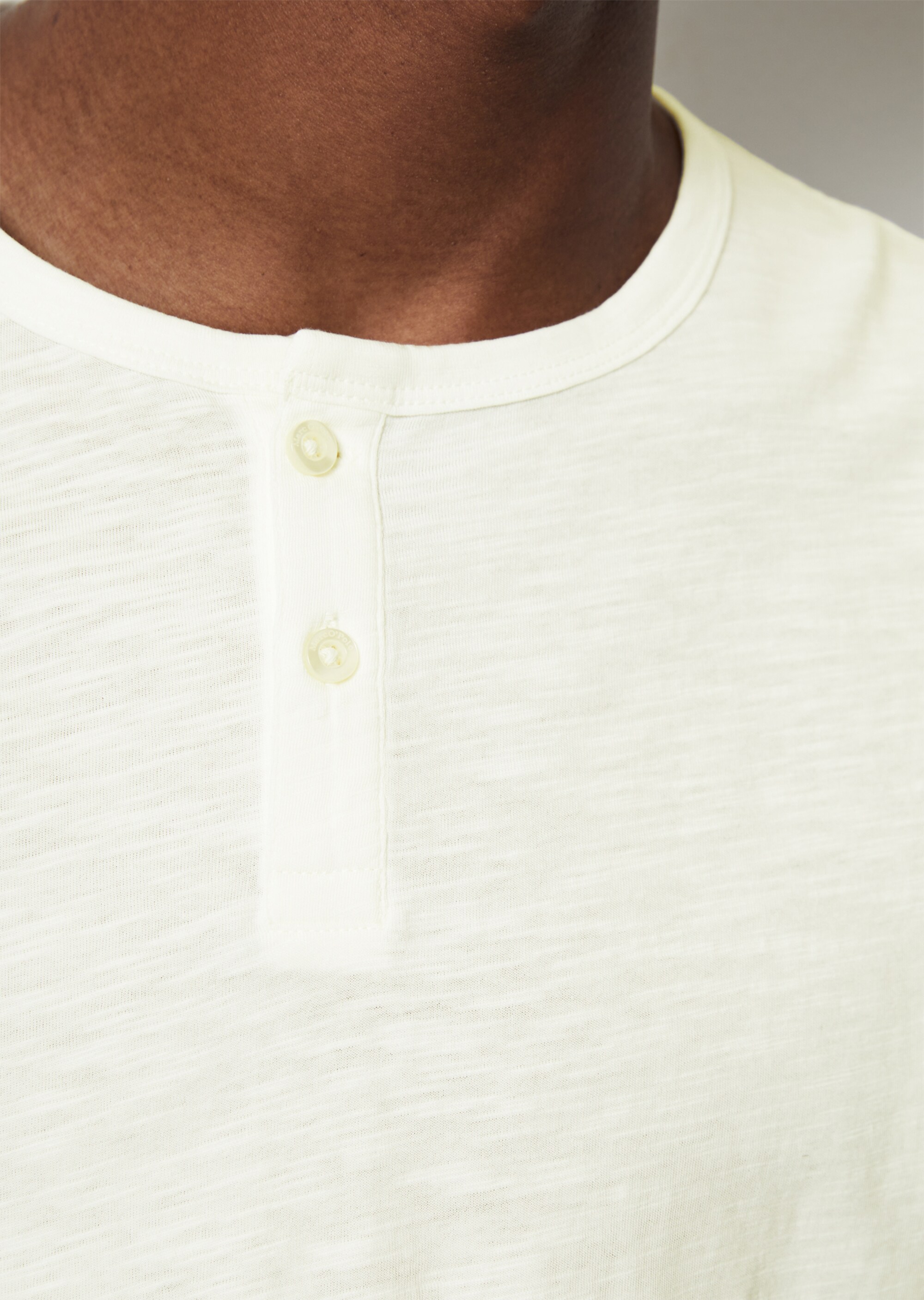 Henley-Shirt regular in softer Slub-Jersey-Qualität
