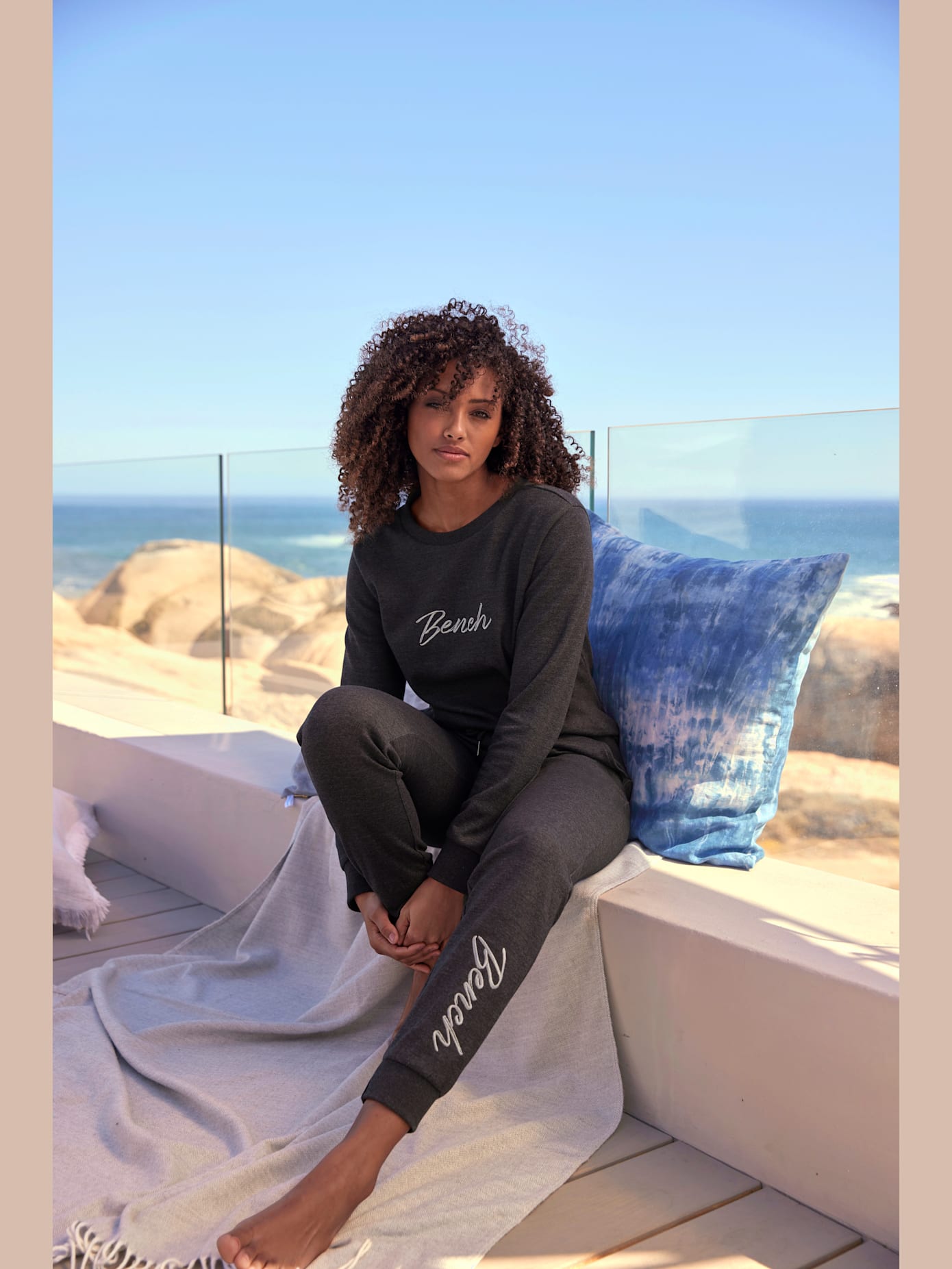 Sweatshirt basique à encolure ronde