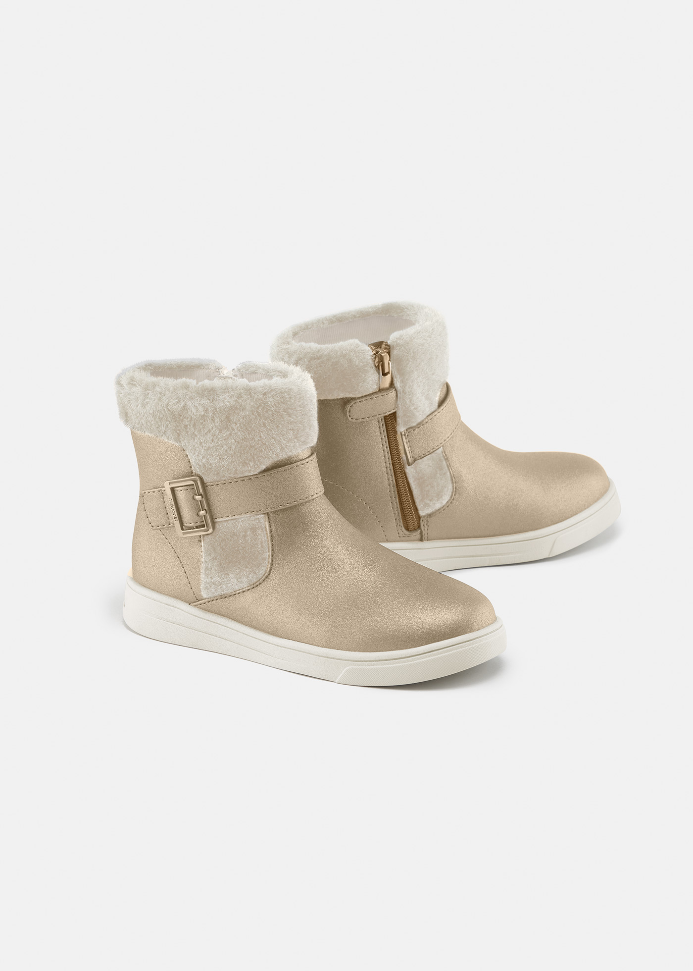 Botas de cano curto com palmilha de pele sintética, em algodão reciclado, para meninas.