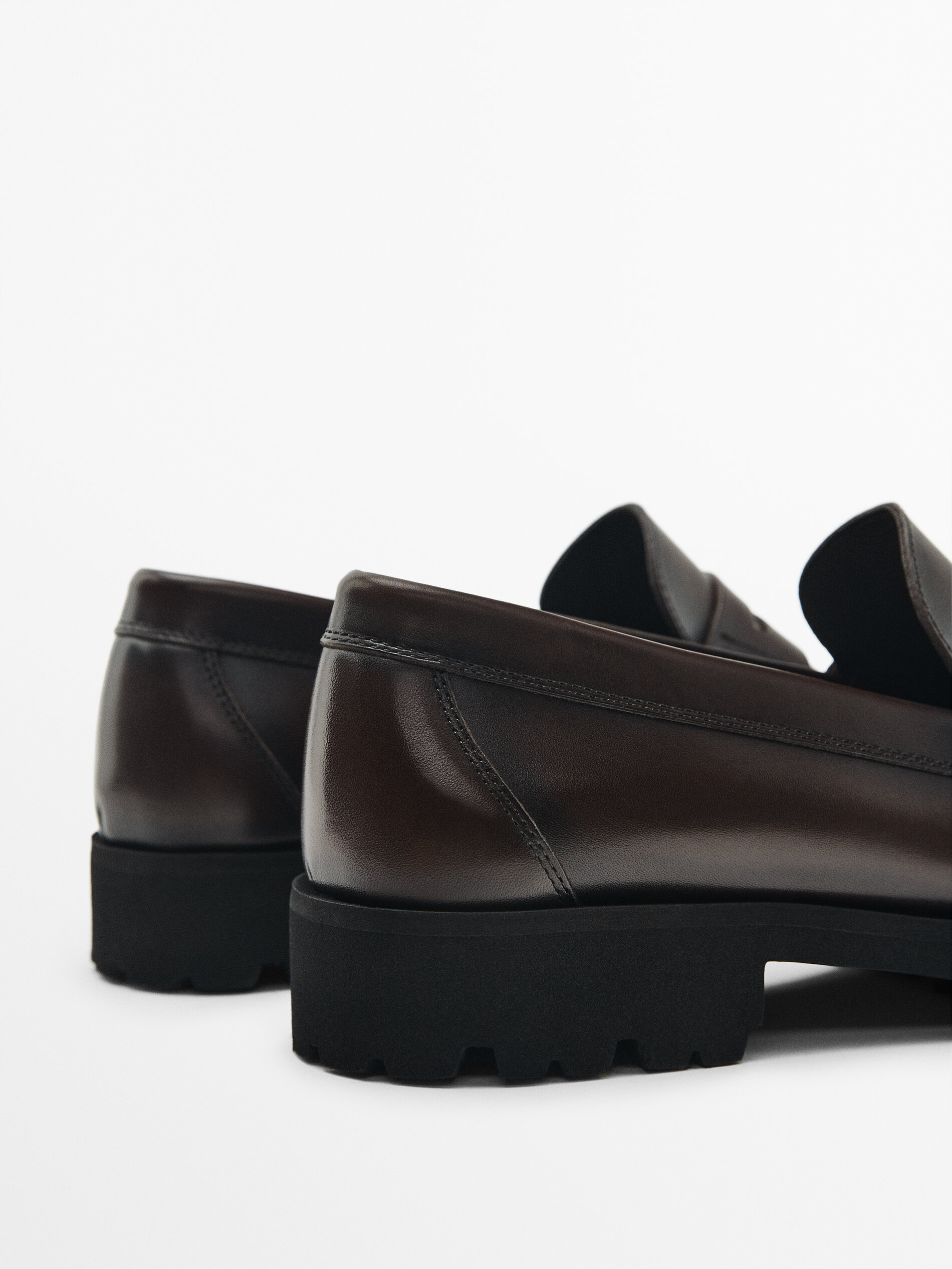 Mocassins em couro napa marrom - Studio - MARROM