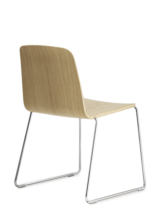 Normann Copenhagen Just Chair stoel met verchroomd onderstel eiken