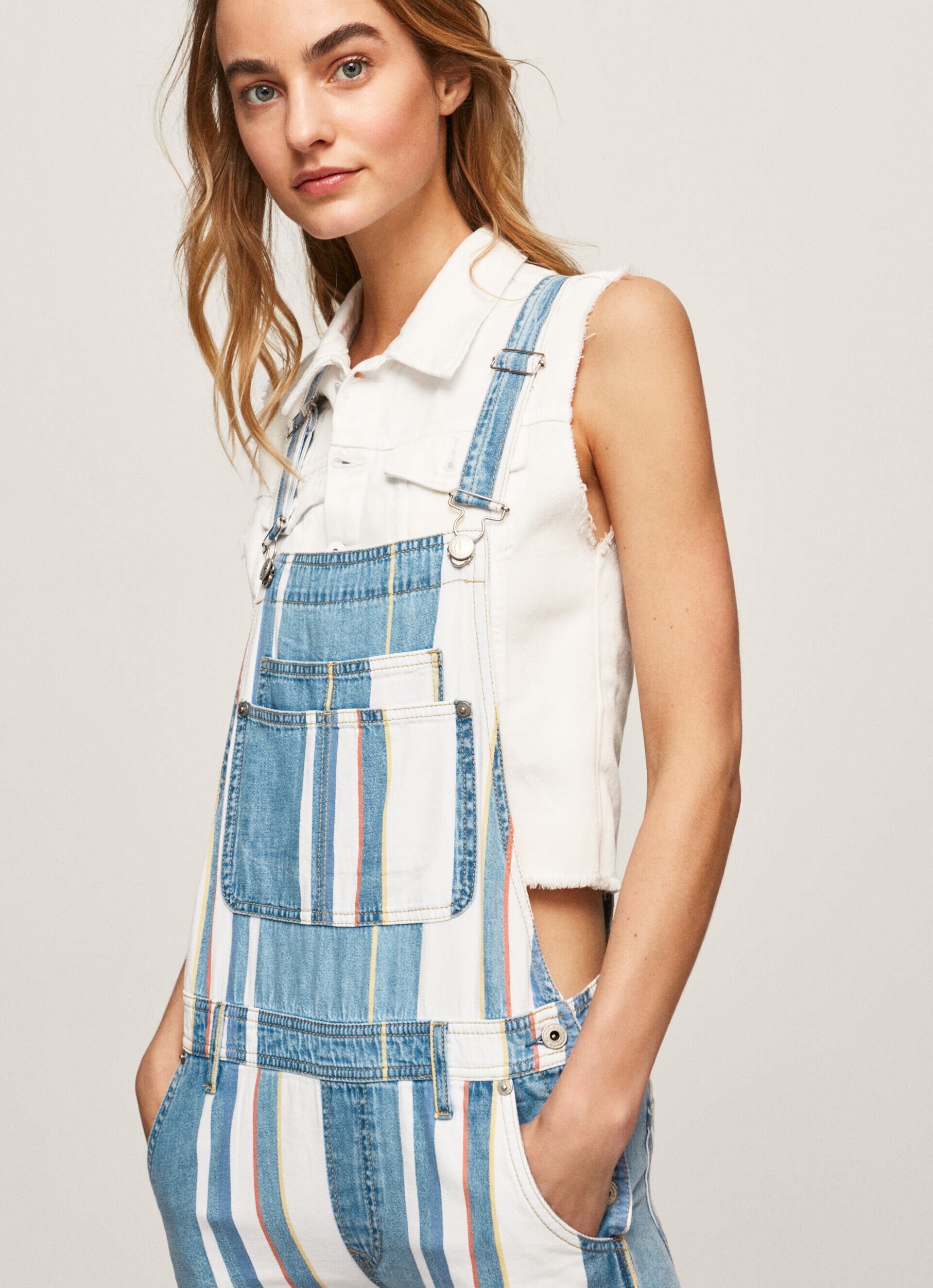 MACACÃO CURTO DE ALGODÃO JEANS - jeans