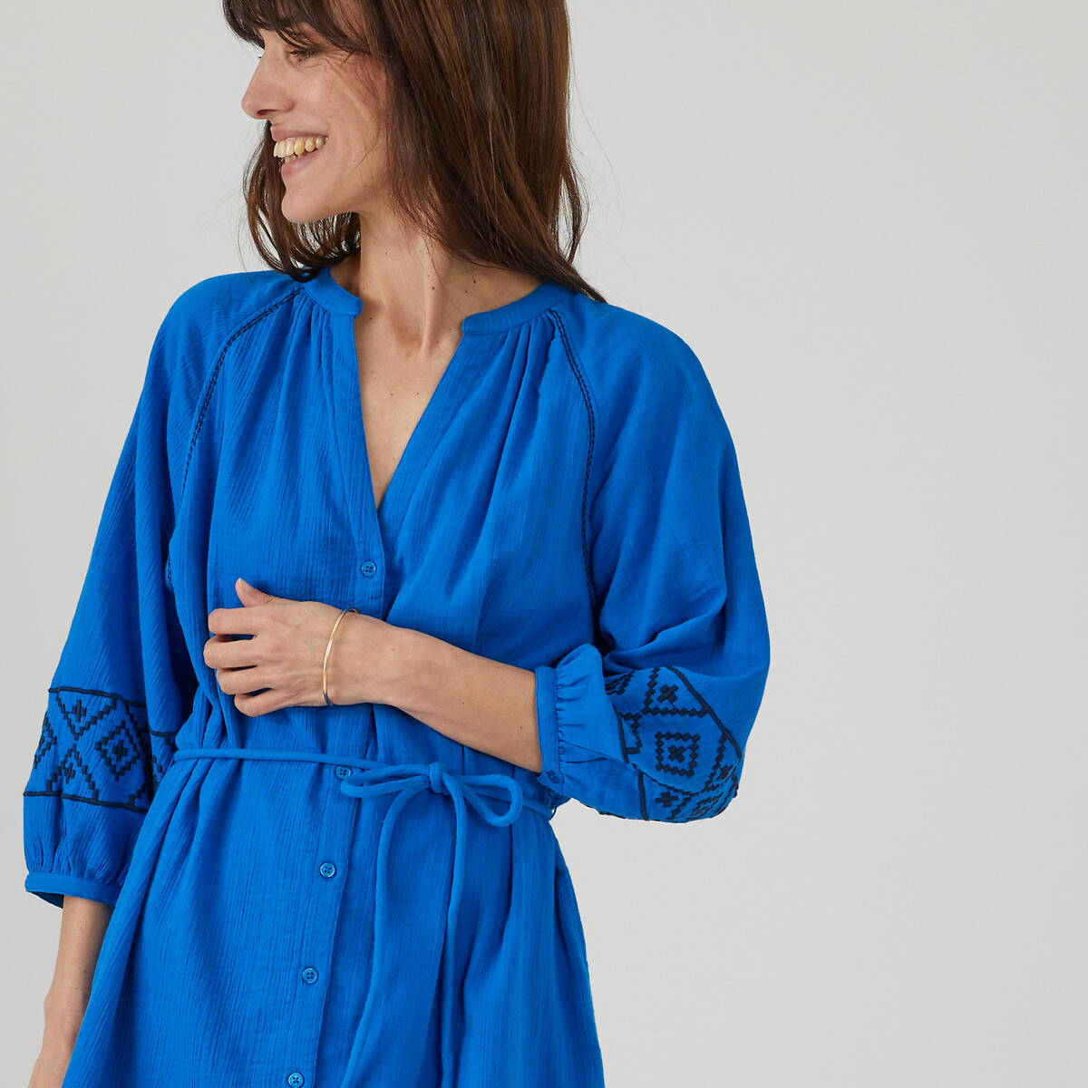 COLEÇÃO LA REDOUTE<br>Vestido curto e evasê, com mangas longas bordadas