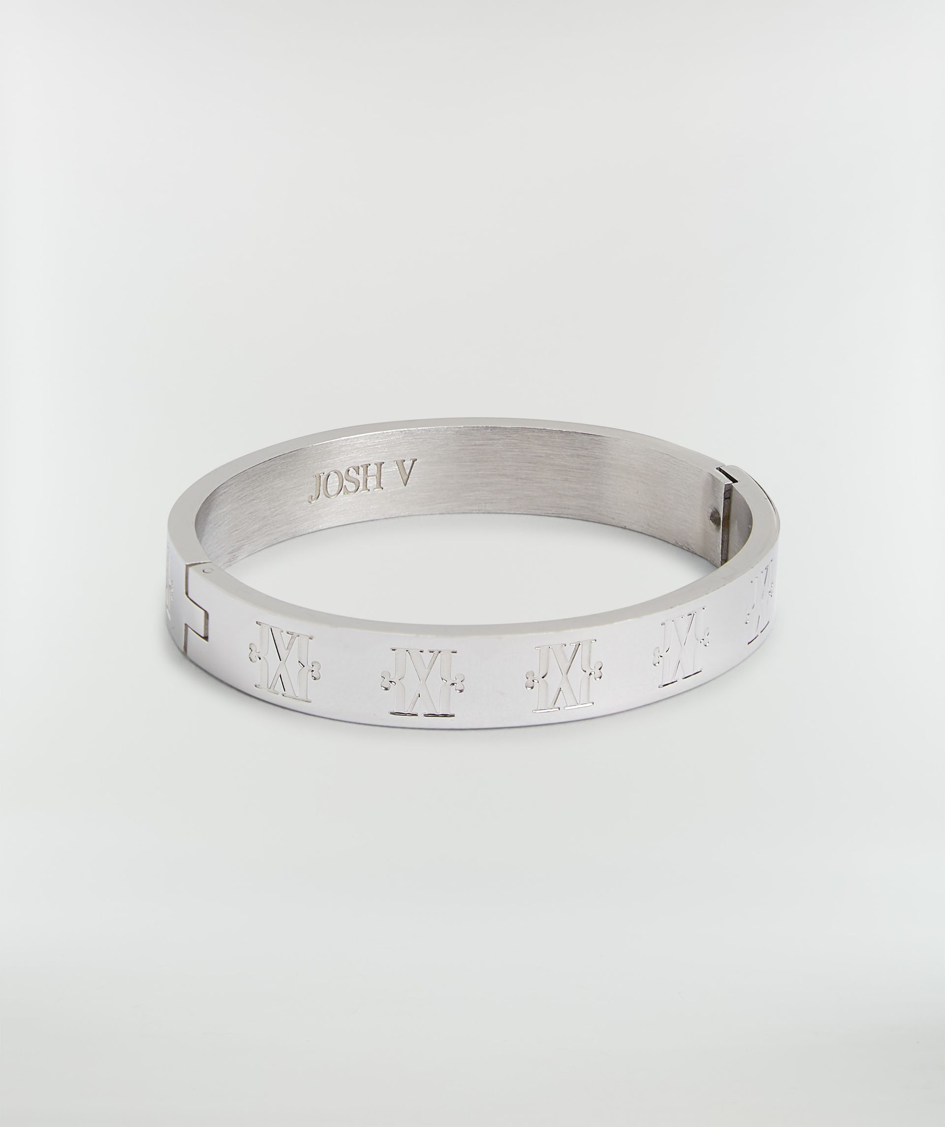 JV-BIRGITTE bangle met logo - silver