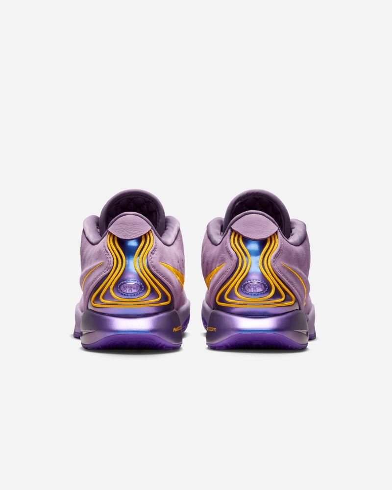 Chaussures de basket Nike LeBron XXI pour homme