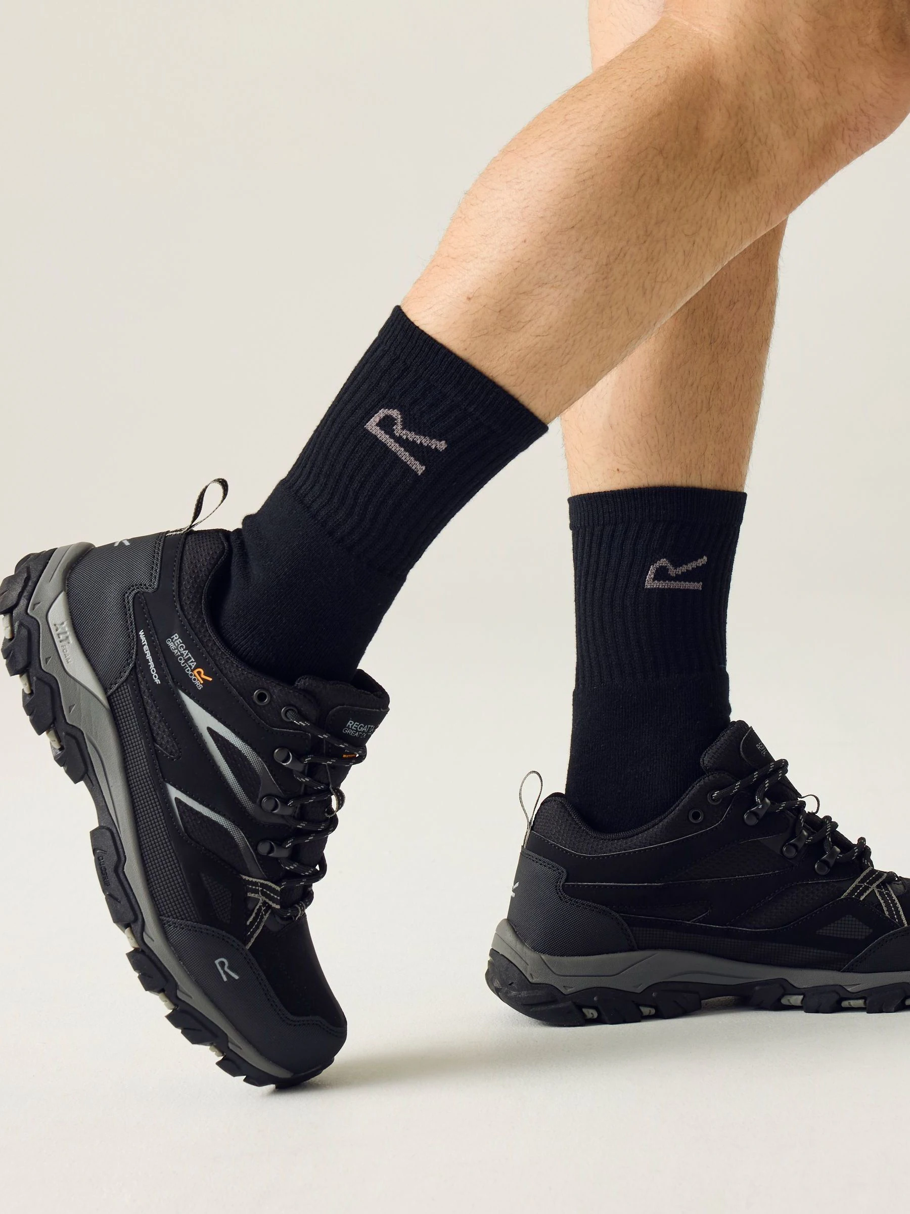 Regatta Holcombe III Low Waterproof Shoes