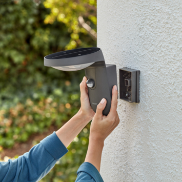 Philips solar buitenlamp Tyla LED met sensor zwart 18W 600 lm