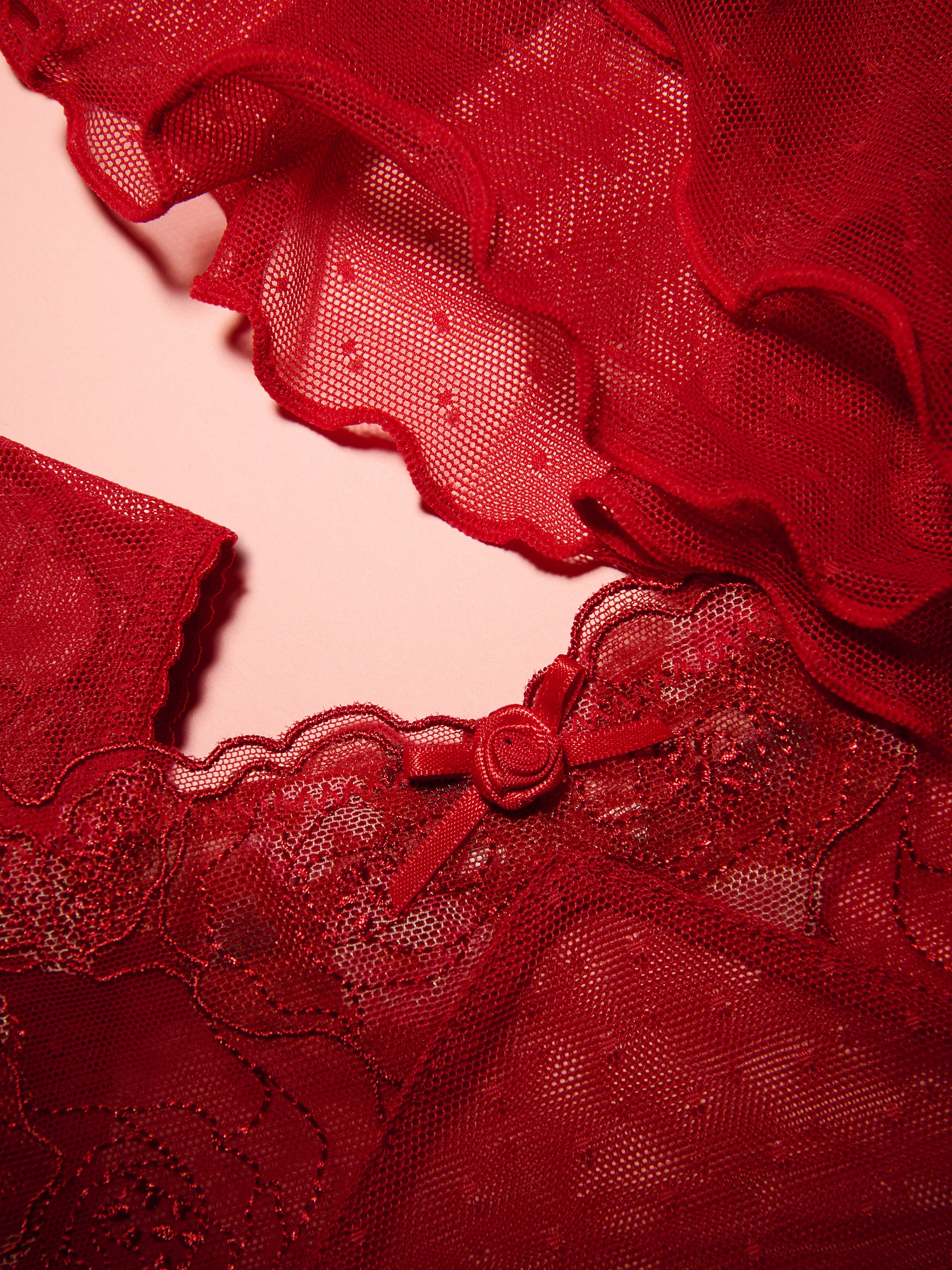 String-Slips mit Stickerei