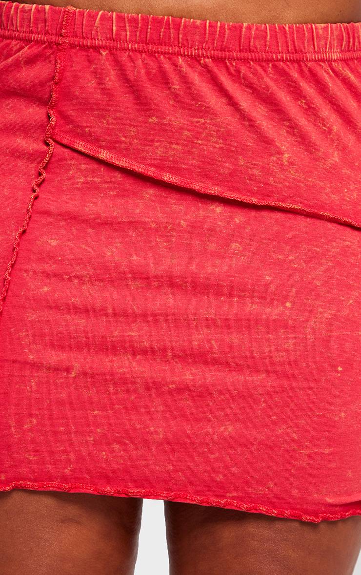 Rouge Jupe Shape En Coton Lavé Avec Détails De Coutures Et Ourlet Ondulé