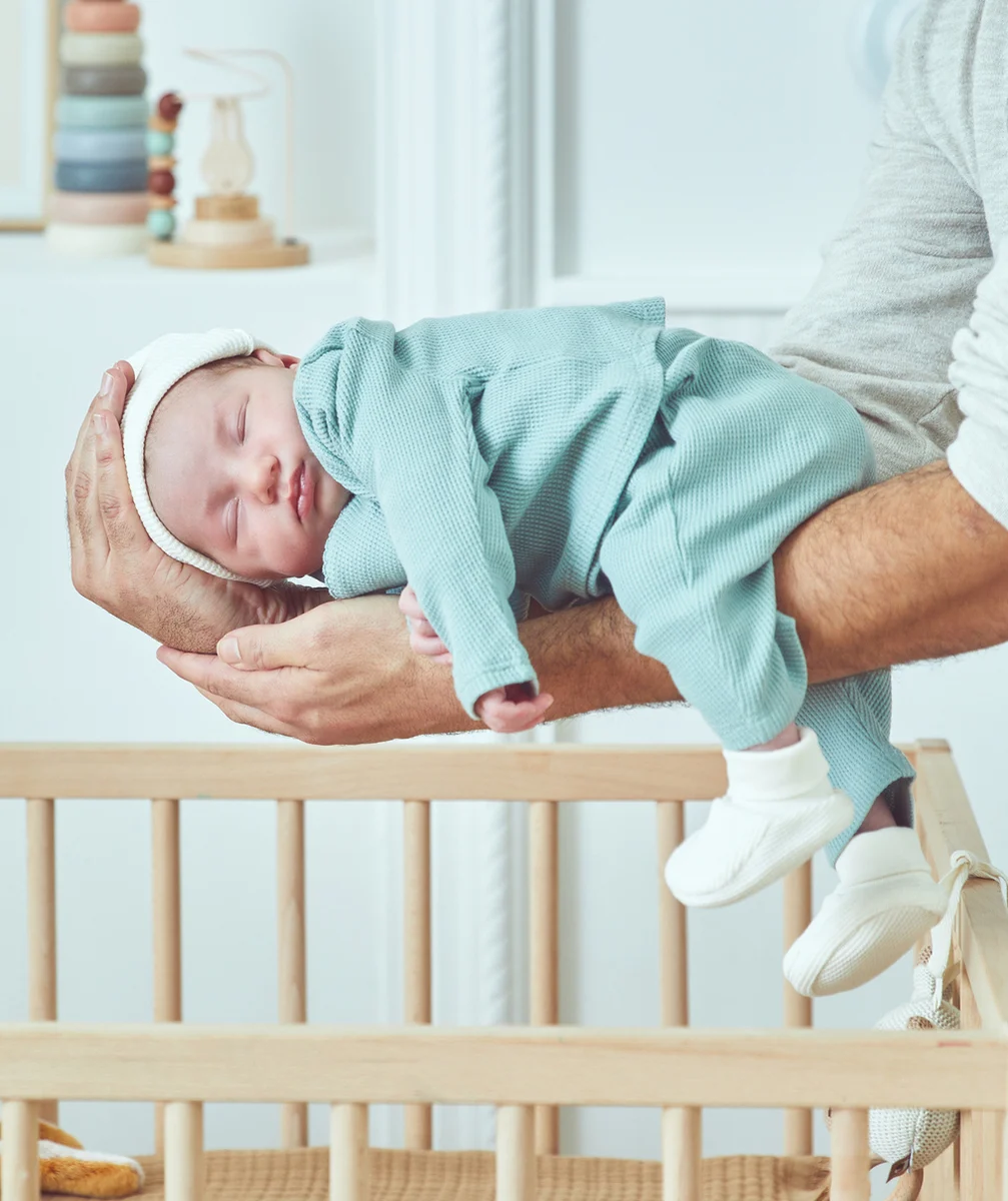 CARDIGAN CACHE-COEUR BÉBÉ EN COTON BIO NID D'ABEILLE VERT POUDRÉ