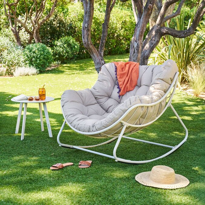 Ensemble fauteuil bascule PAOPAO + table d’appoint SAONA Argile
