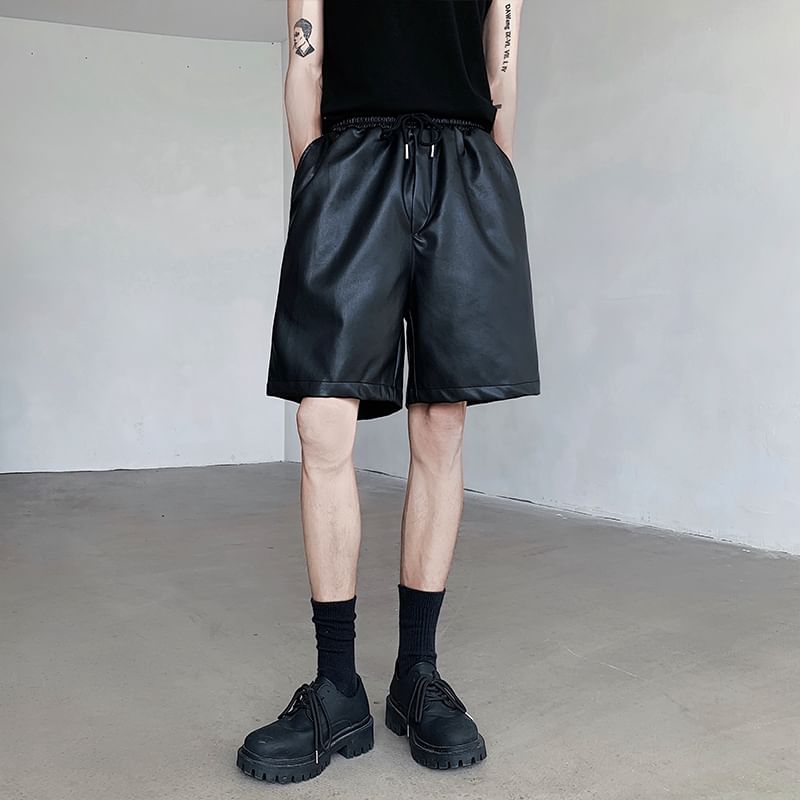 VEAZ - Bermudashorts van imitatieleer met trekkoord in de taille