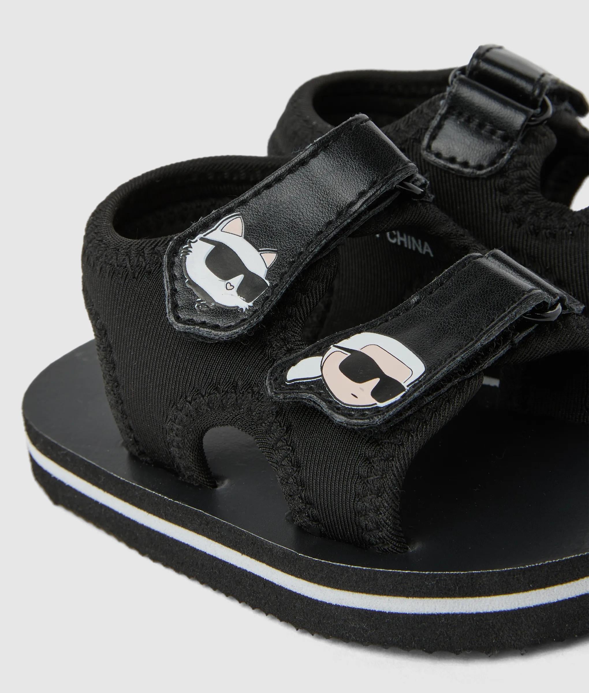 Baby Ikon sandelen