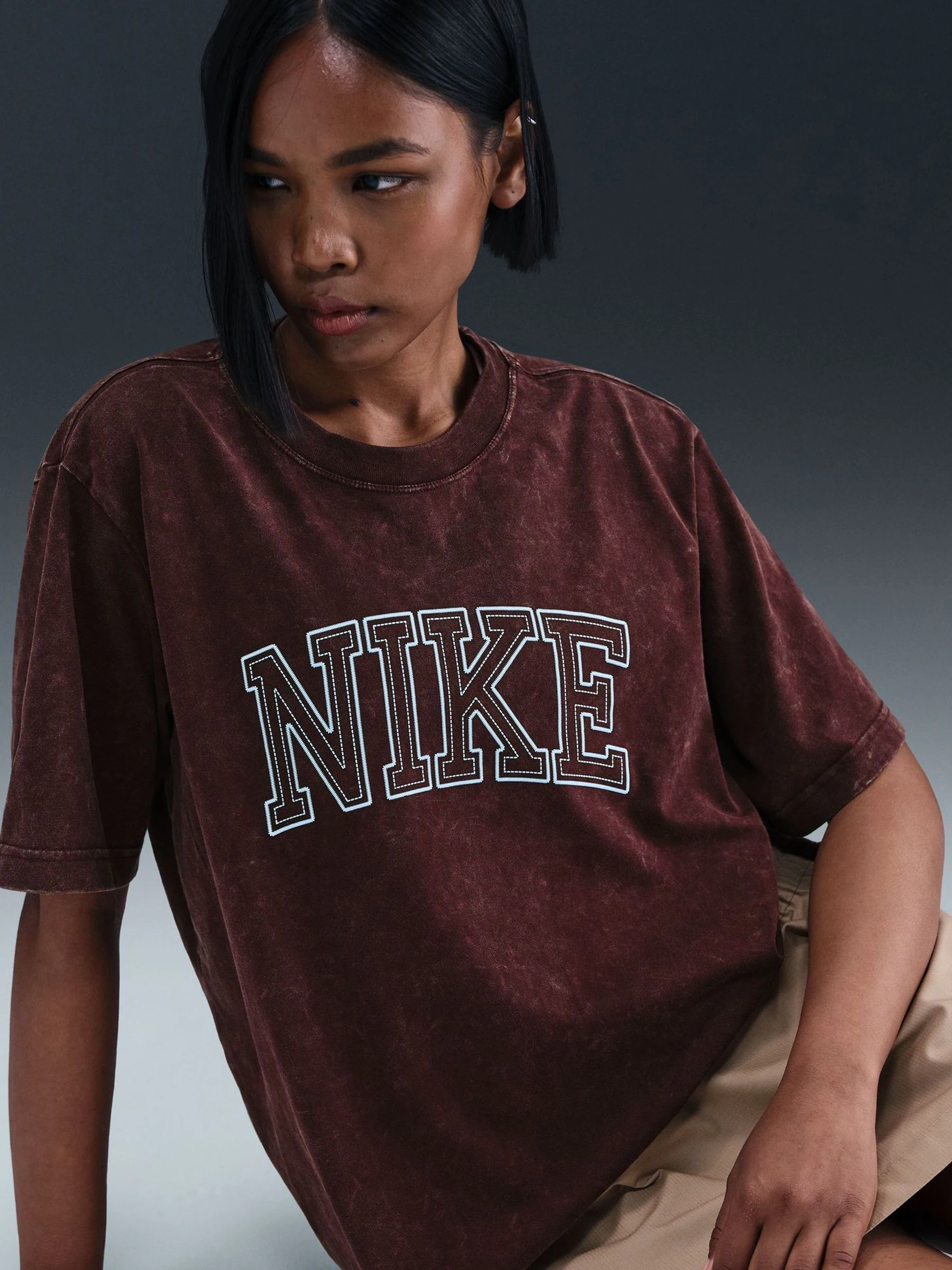 Rood - Nike Oversized Graphic Print Logo T-Shirt