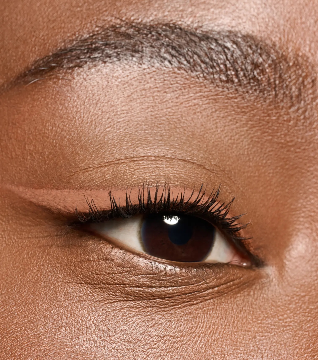 essence - Delineador líquido COLOUR it! - 05: Chocolate Brown