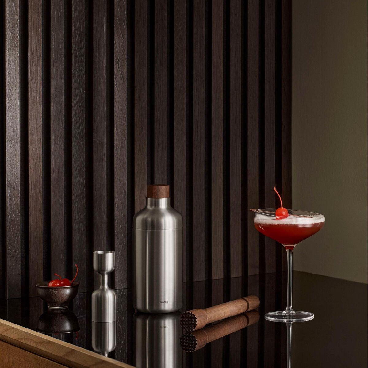 Liquid Lounge cocktailshaker