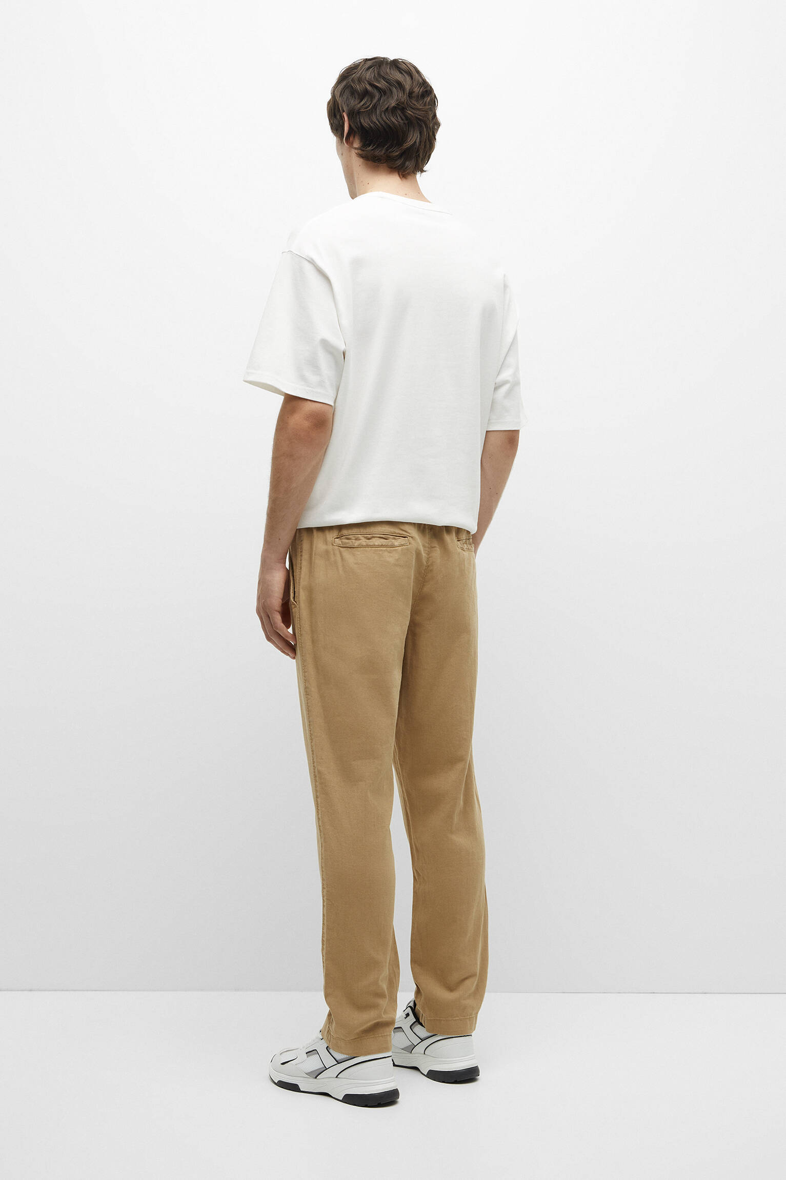 Calça chino básica de linho - bege