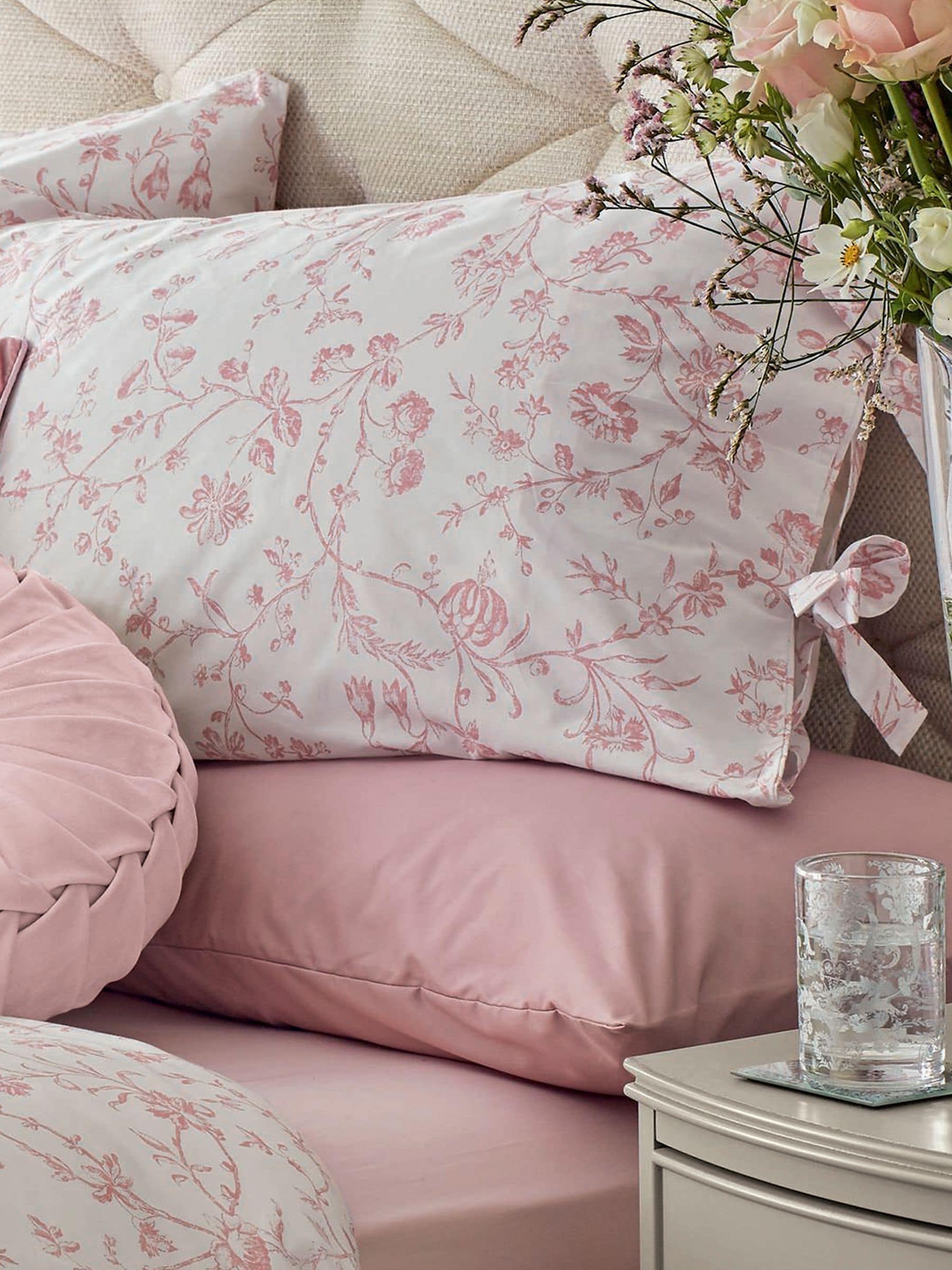 Laura Ashley set van 200-draads Aria dekbedovertrek en kussensloop