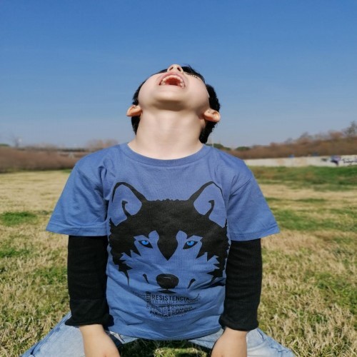 Camiseta branca com estampa de lobo para meninos/meninas