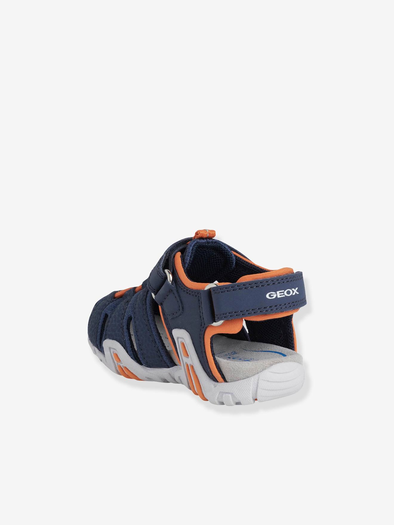 Sandálias infantis Kraze A GEOX®, azul-escuras, lisas com estampas.