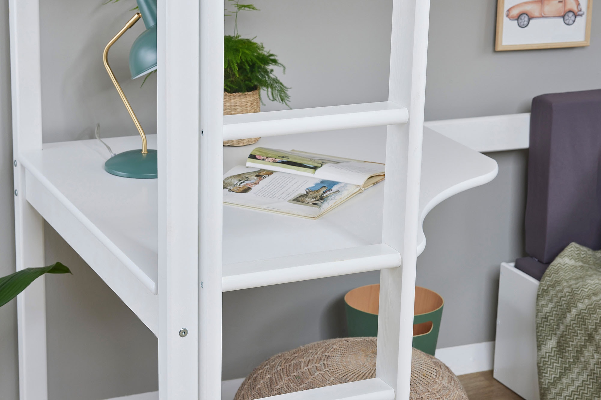 Hoppekids Hochbett »ECO Dream 90x200 mit Schreibtisch & Loungesofa / Gästebett« Kinderbett aus Massivholz, Sofa ausziehbar zum Gästebett