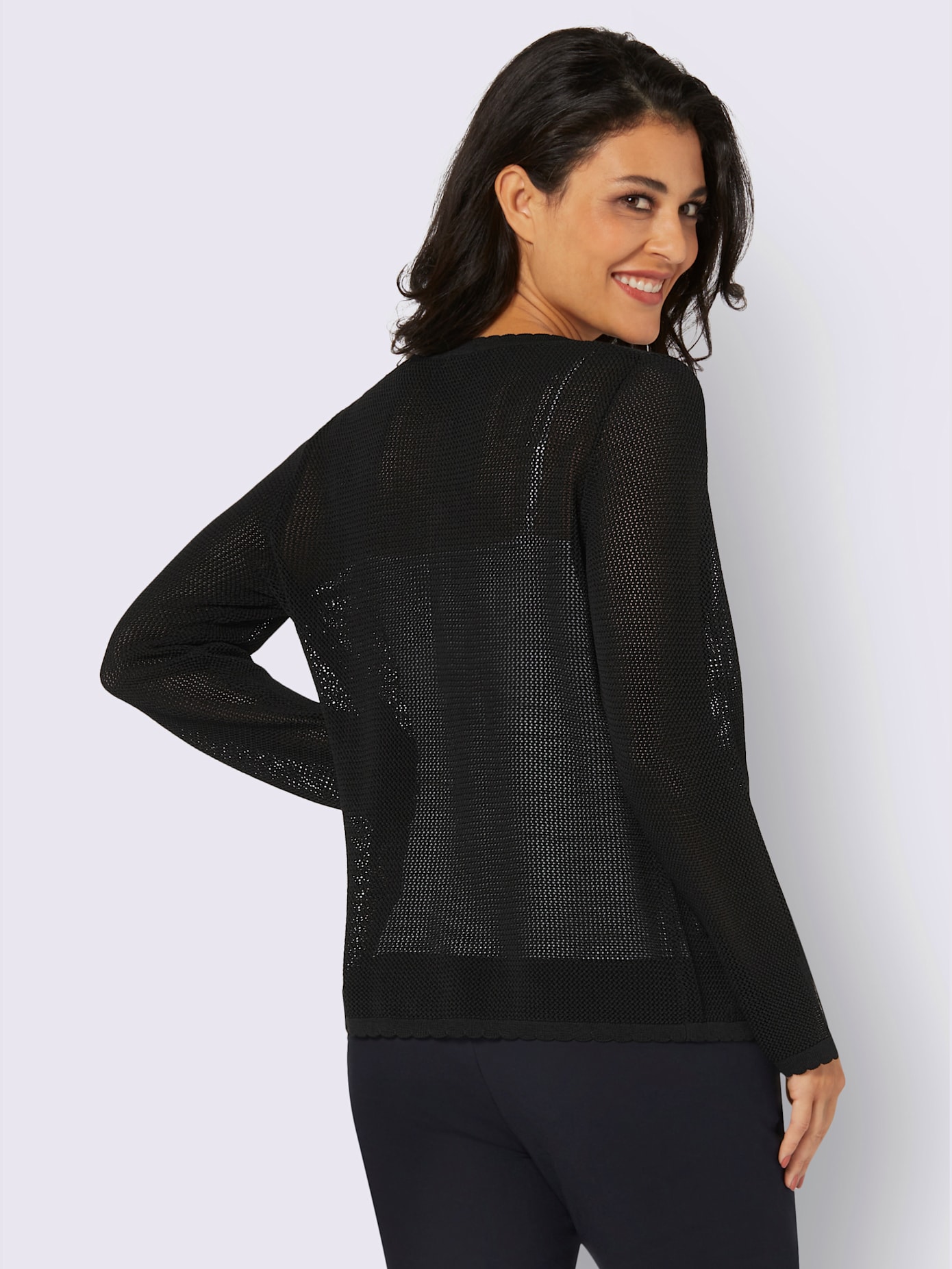 Veste en tricot superbe motif ajouré