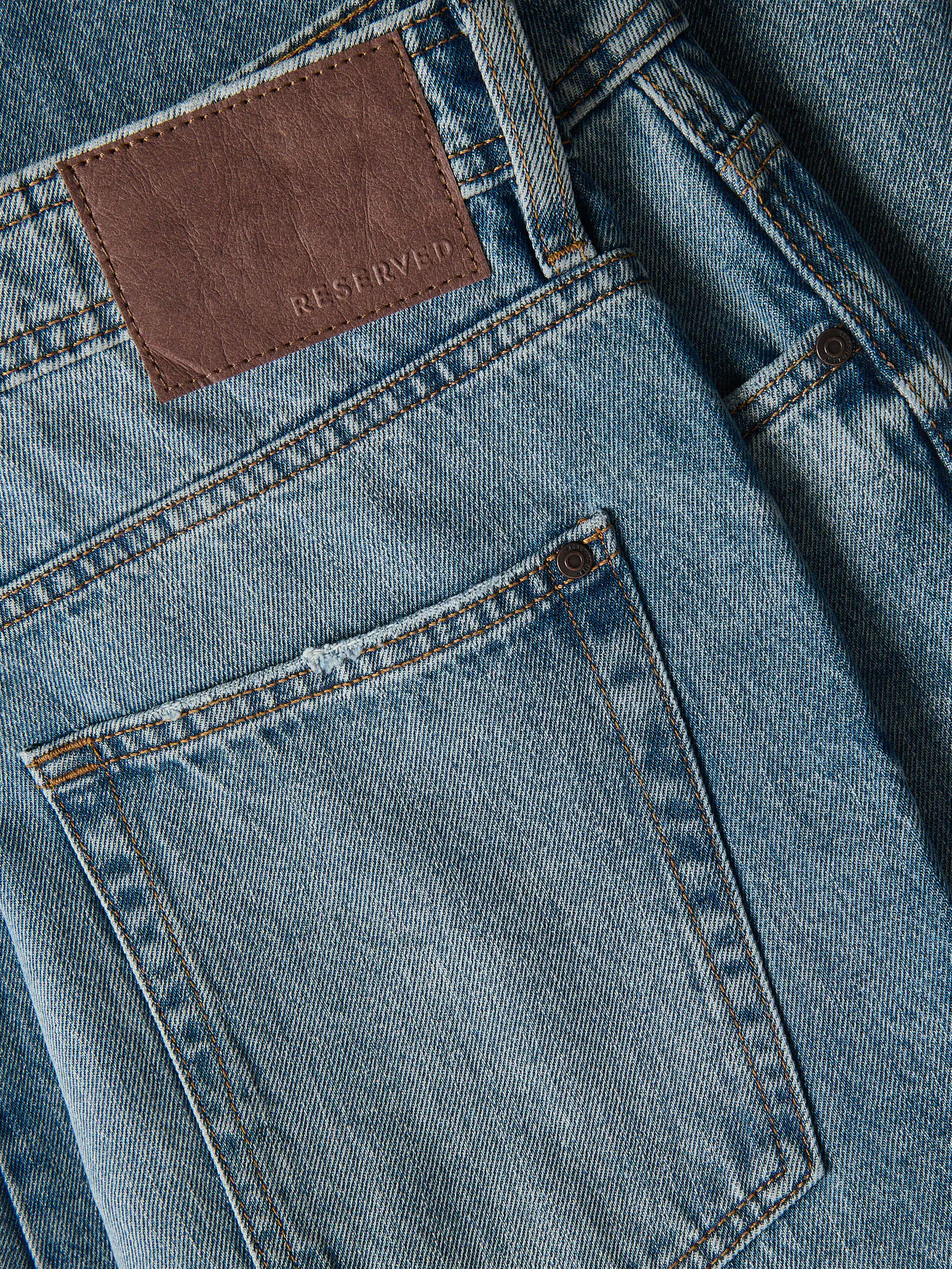 Baggy-Jeans mit Wascheffekt