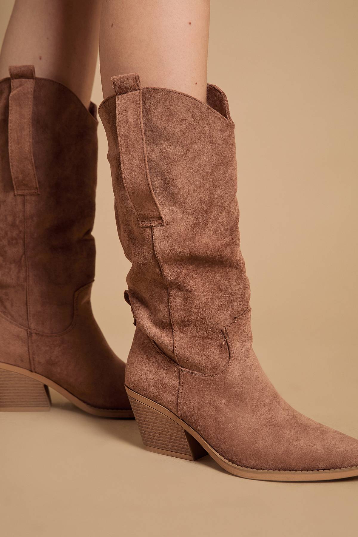 Oasis Bottes Western Mi-Mollet Slouch Wanda en Synthétique