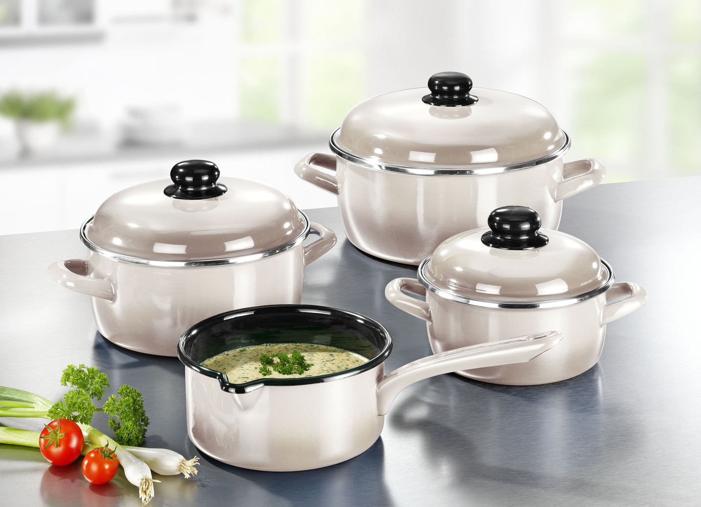 Topf-Set, 7-teilig, aus widerstandsfähigem Stahl-Emaille von GSW