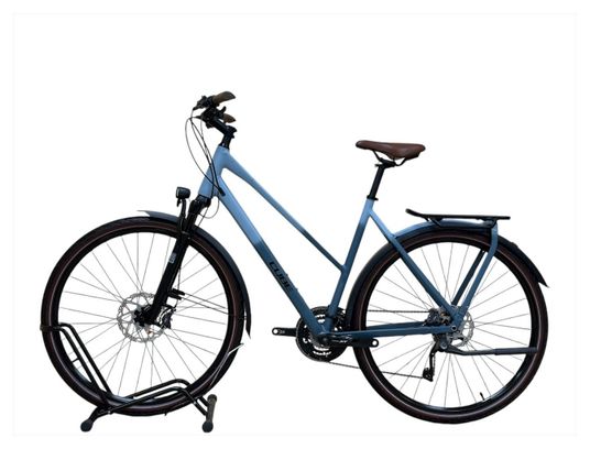 Produit reconditionné . Cube Kathmandu SL SHIMANO XT 2022 . Vélo trekking . Cube . très bon état