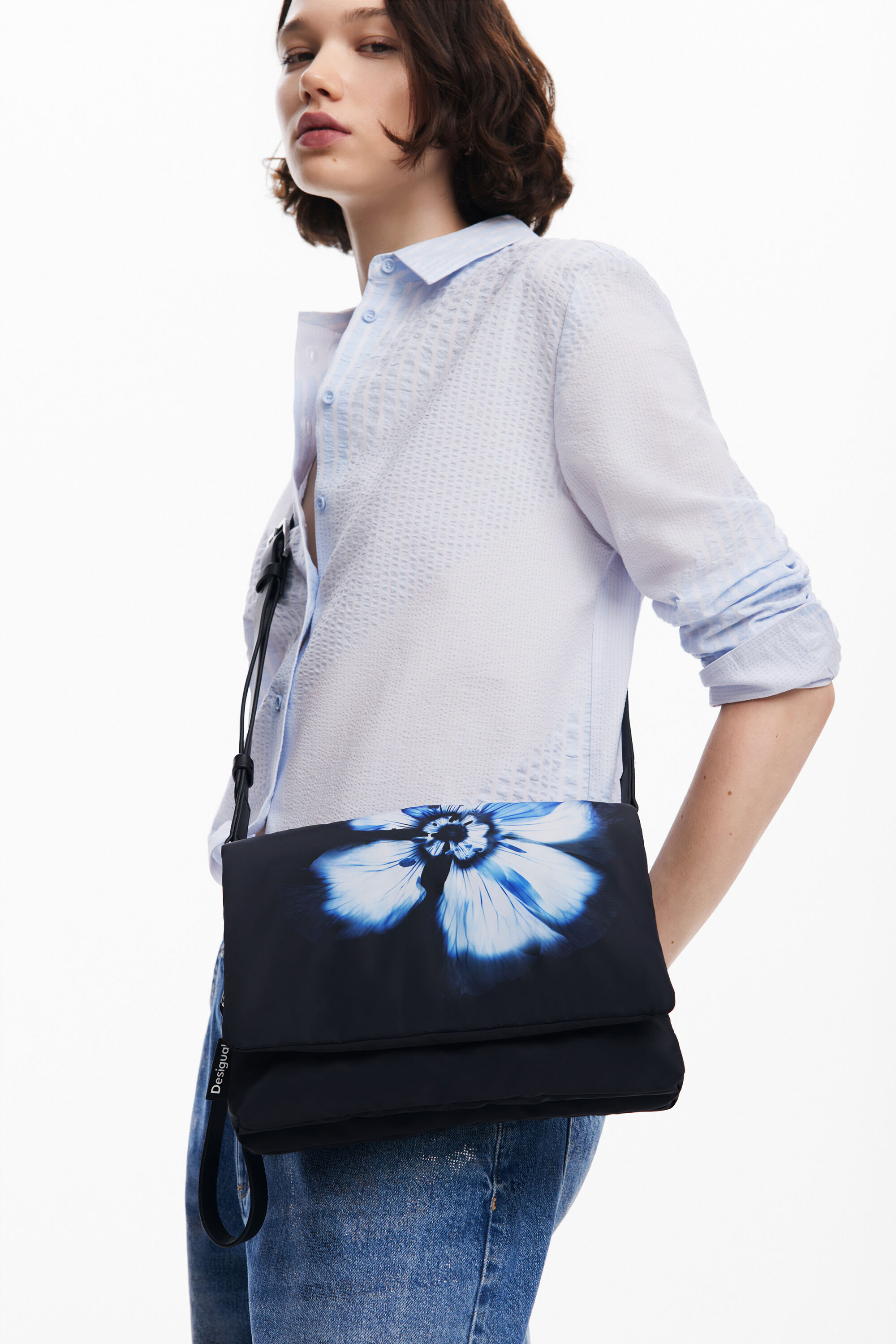 Bolsa de ombro com estampa floral