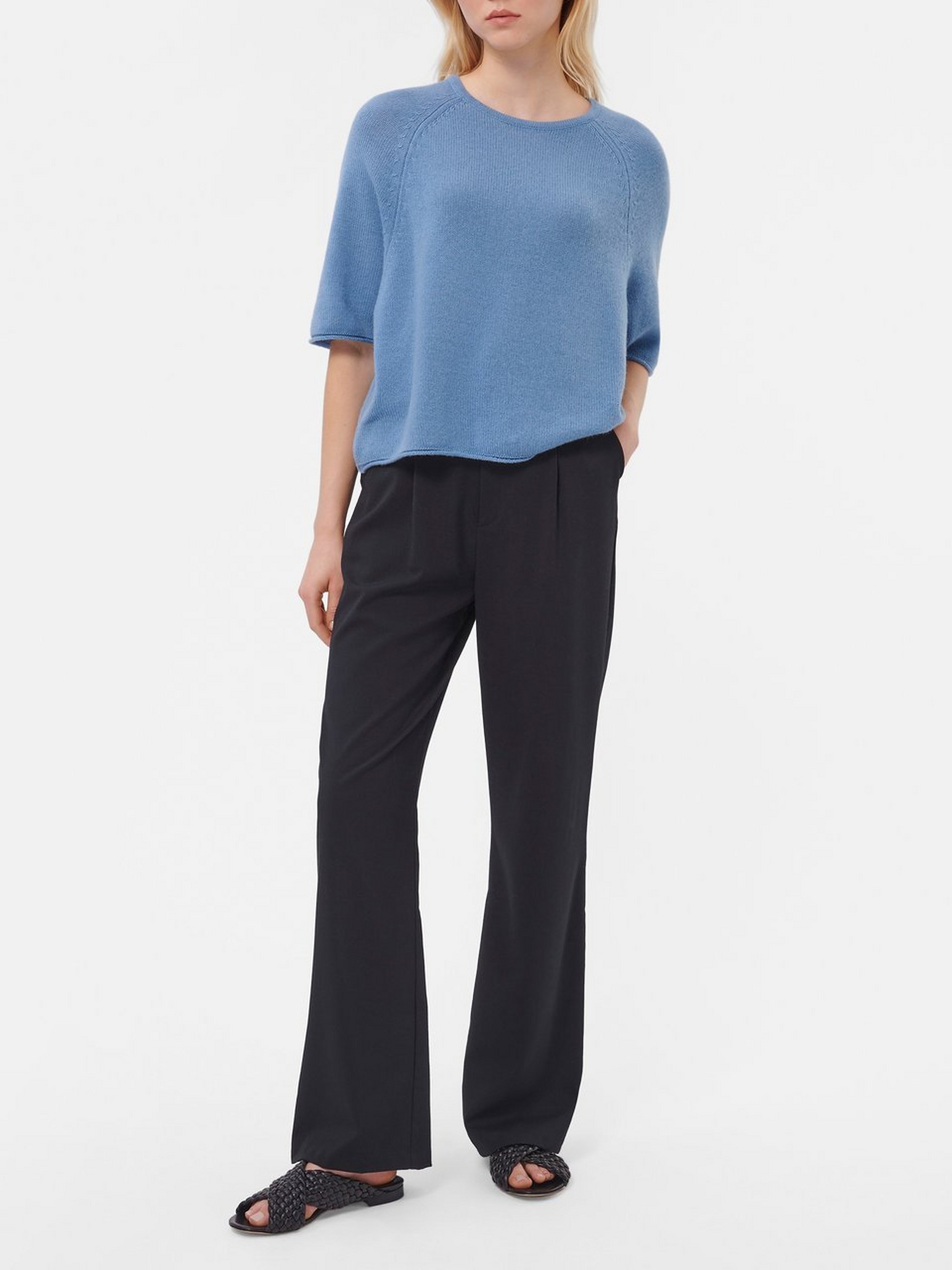 Rundhals-Pullover mit Raglan-Halb­arm